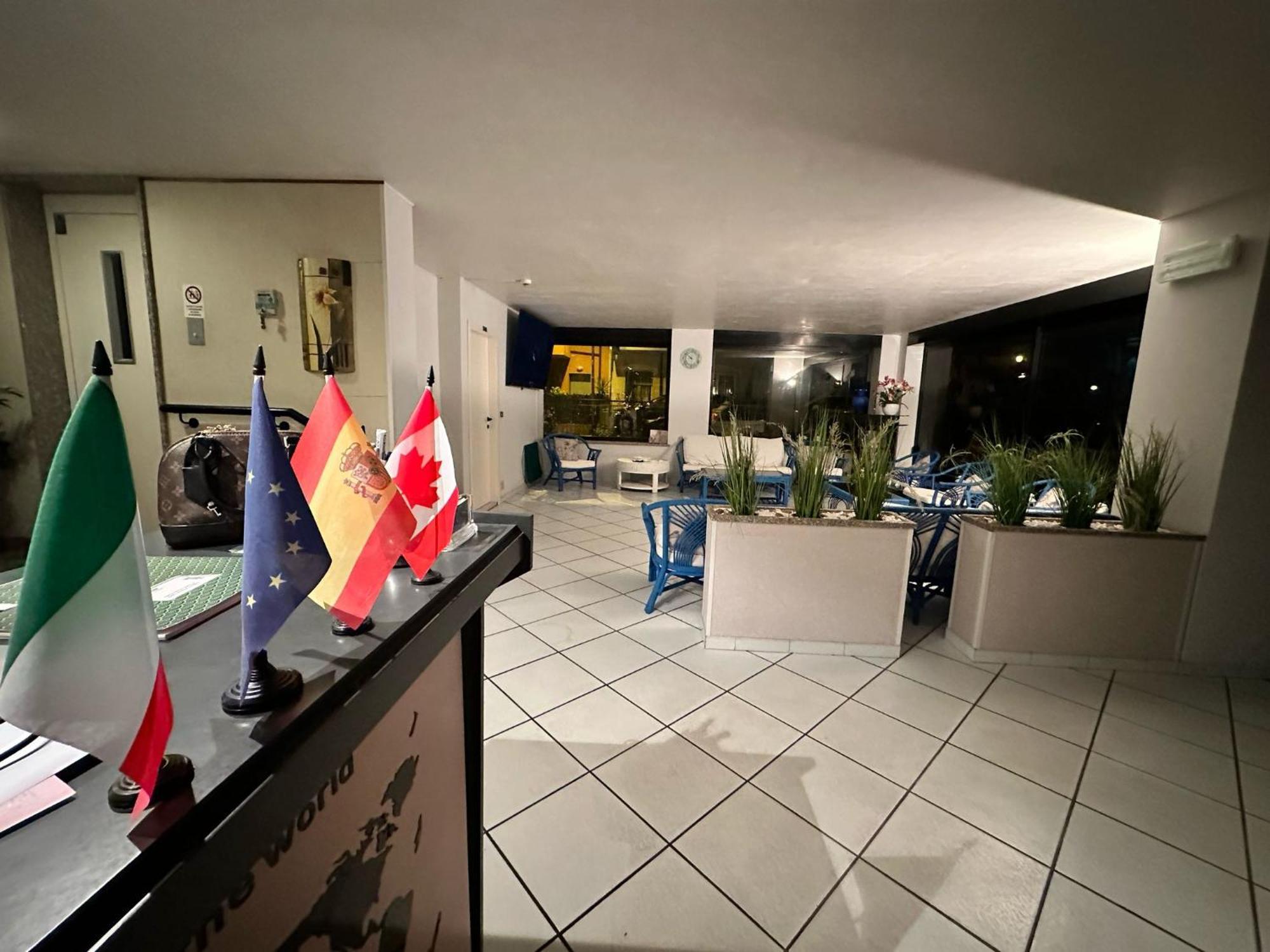 Anny Hotel Rimini Exterior photo